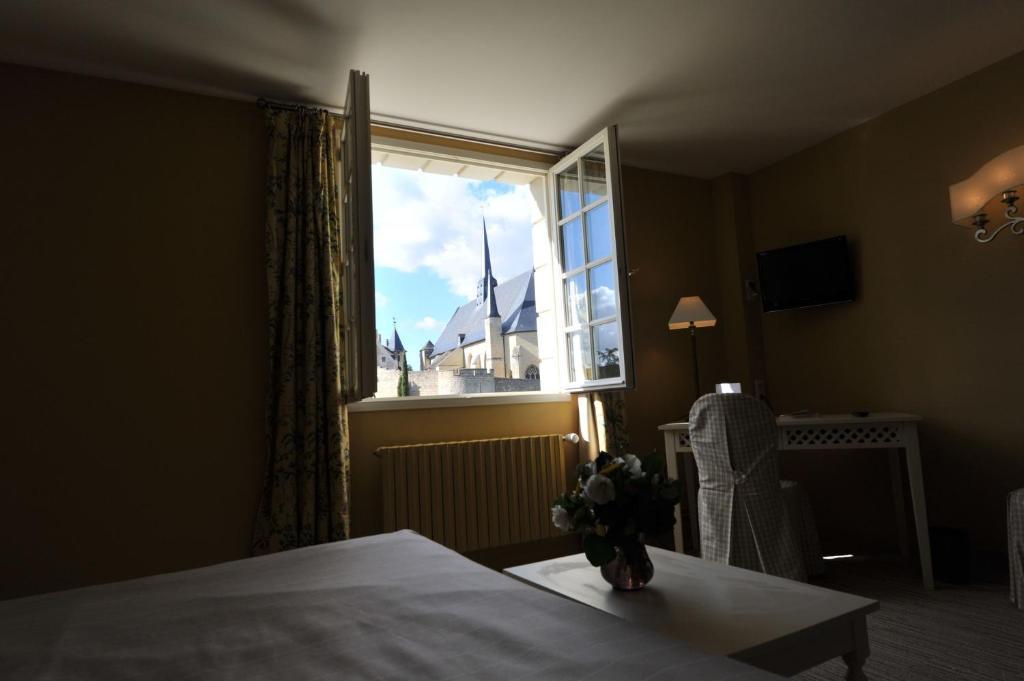 Hotel Spa Le Relais Du Bellay Montreuil-Bellay Szoba fotó
