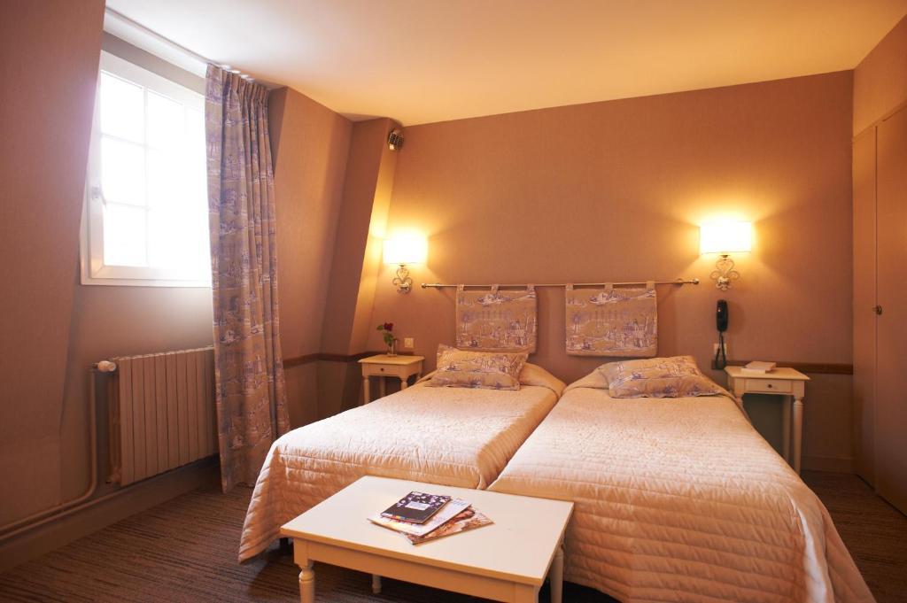 Hotel Spa Le Relais Du Bellay Montreuil-Bellay Szoba fotó